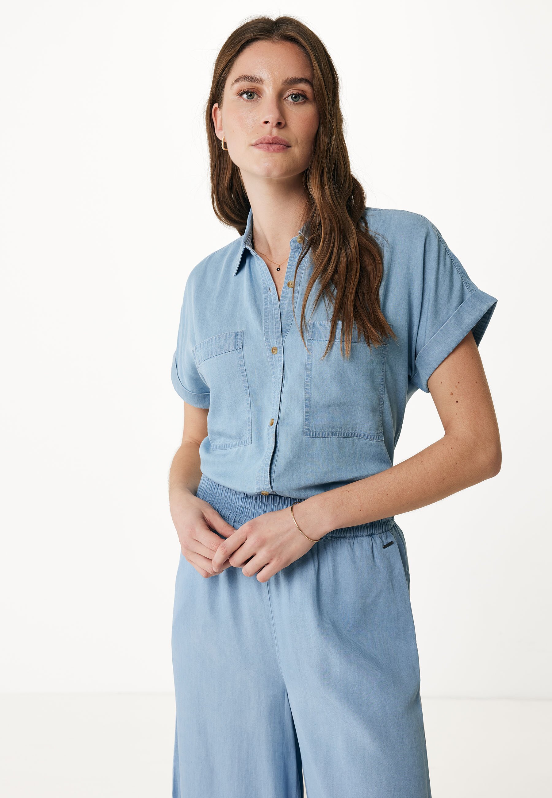 Roll Sleeve Blouse With Chest Pockets Dames - Denim - Maat M
