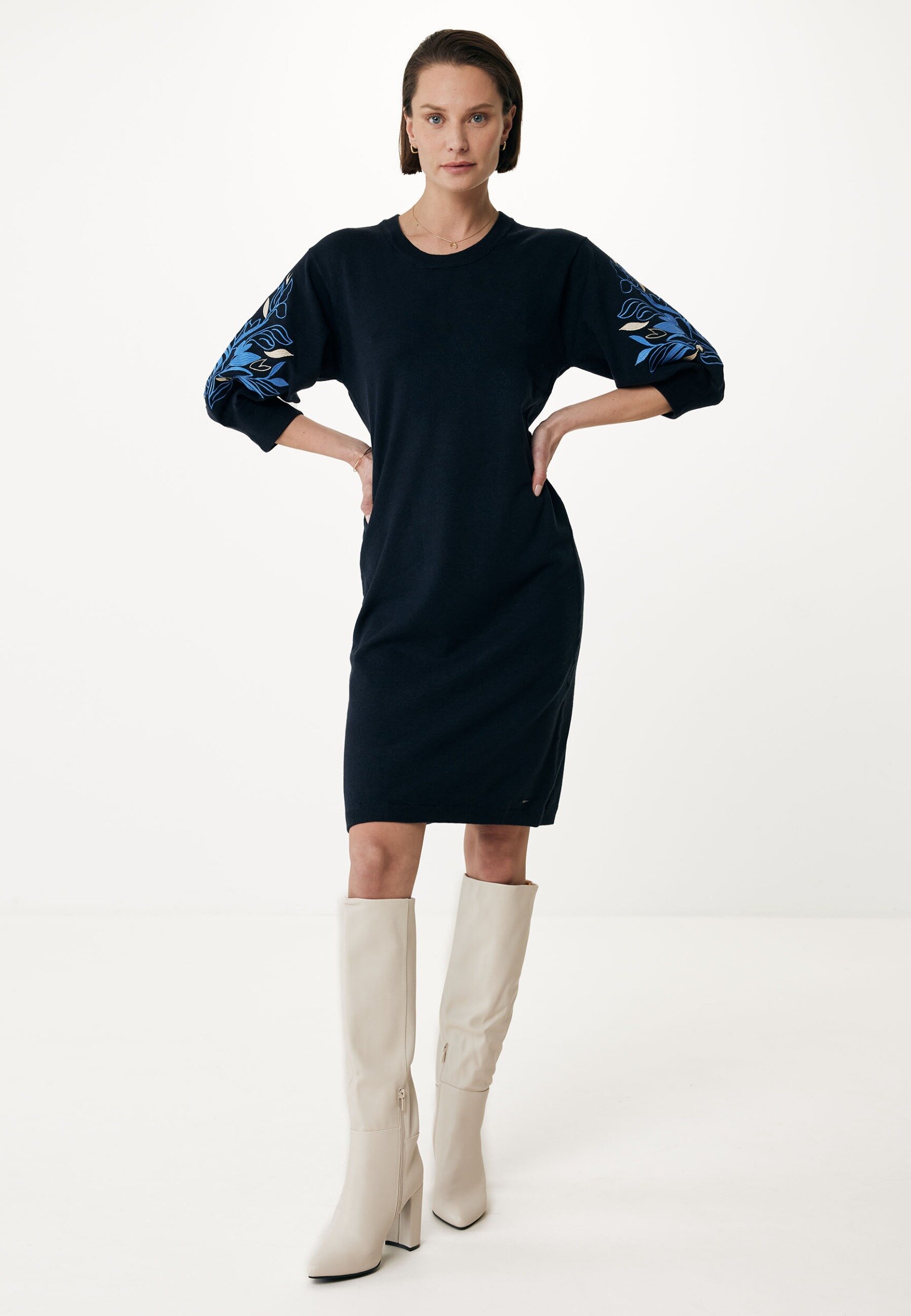 Mexx Gebreide Jurk With Embroidered Sleeves Dames - Navy - Maat S